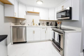 All New! Convenient Location! Sleeps 8